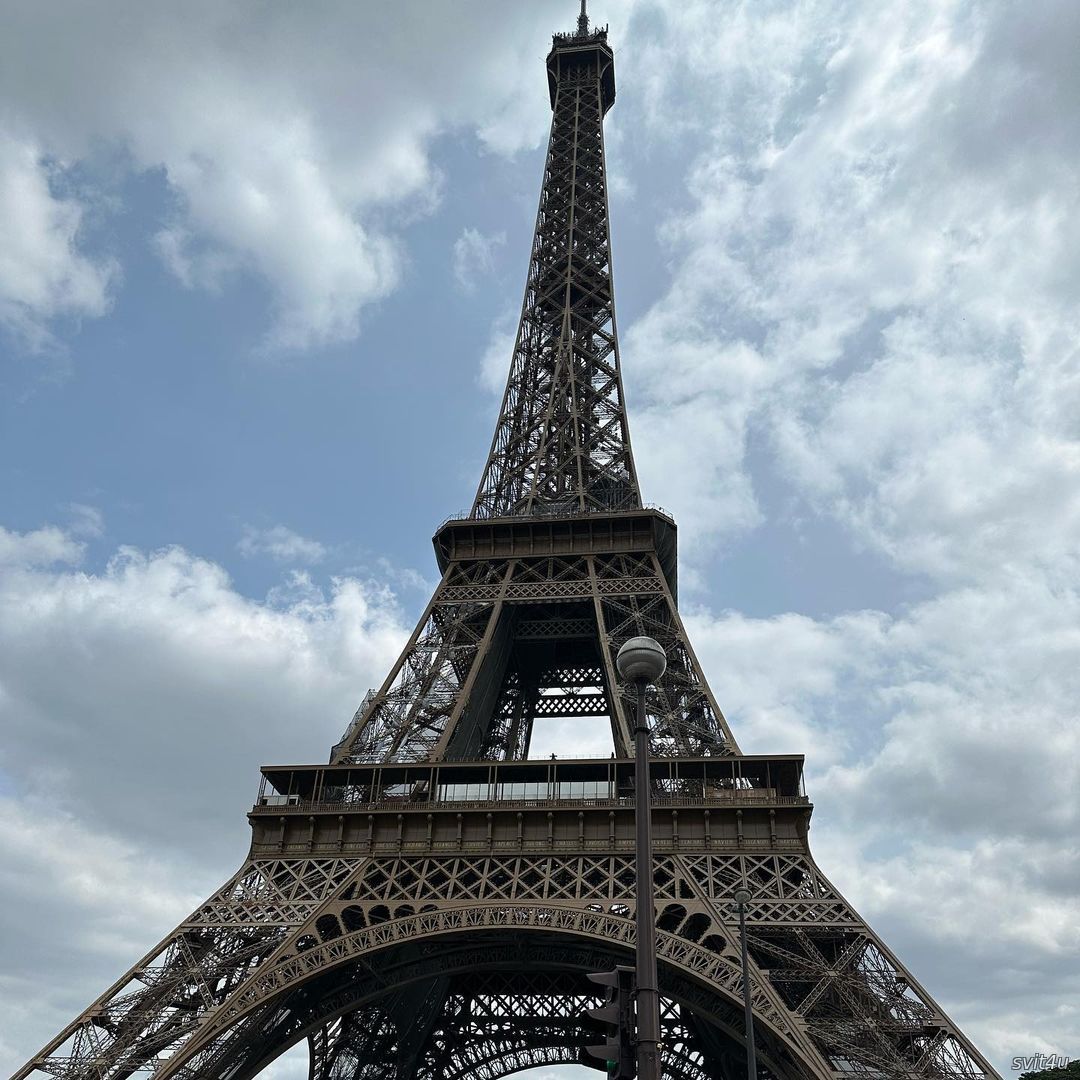 Ейфелева вежа. Париж